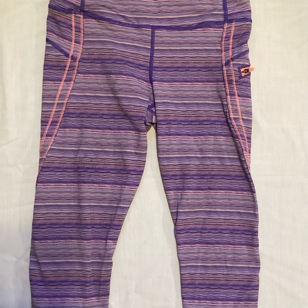Lululemon Women Crop Purple and Neon Orange legging Size 4